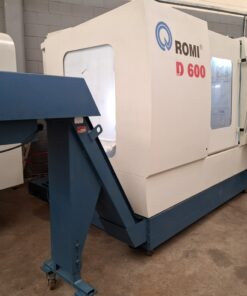 Centro de Usinagem marca Romi modelo D600
