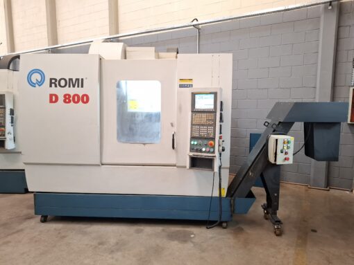Centro de Usinagem Romi D-800 ano 2008 Comando Fanuc e Refrigeração interna