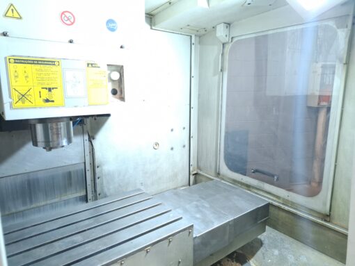 Centro de Usinagem Romi D-800 ano 2008 Comando Fanuc e Refrigeração interna