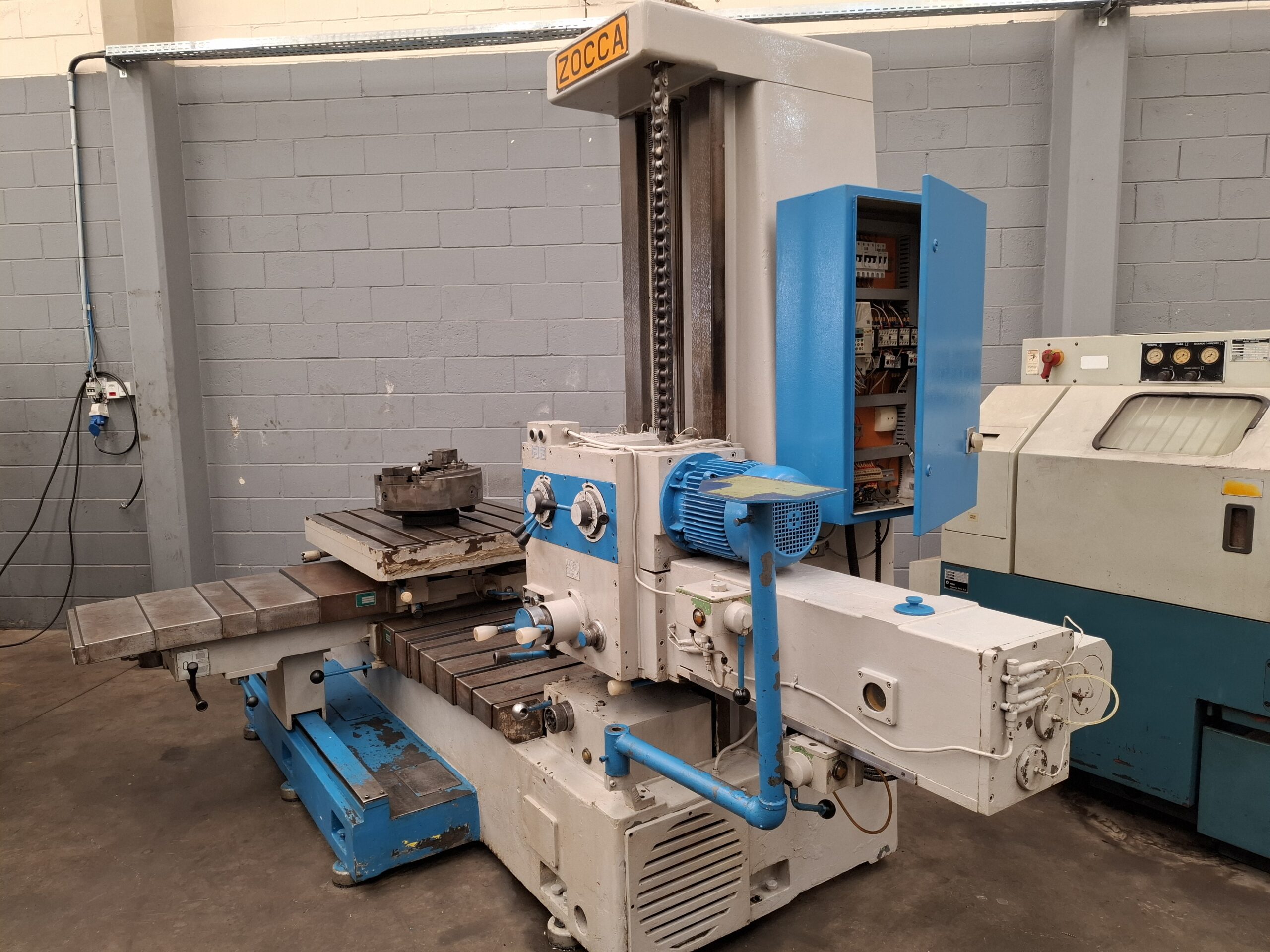 Mandrilhadora Fuso 70 marca Zocca modelo MFZ-70 Mandrilhadora Fuso 70 marca Zocca modelo MFZ-70