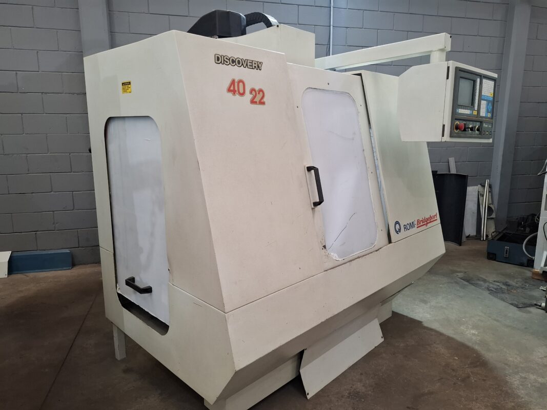 Centor de Usinagem Romi 4022 Revisado em ótimo estado