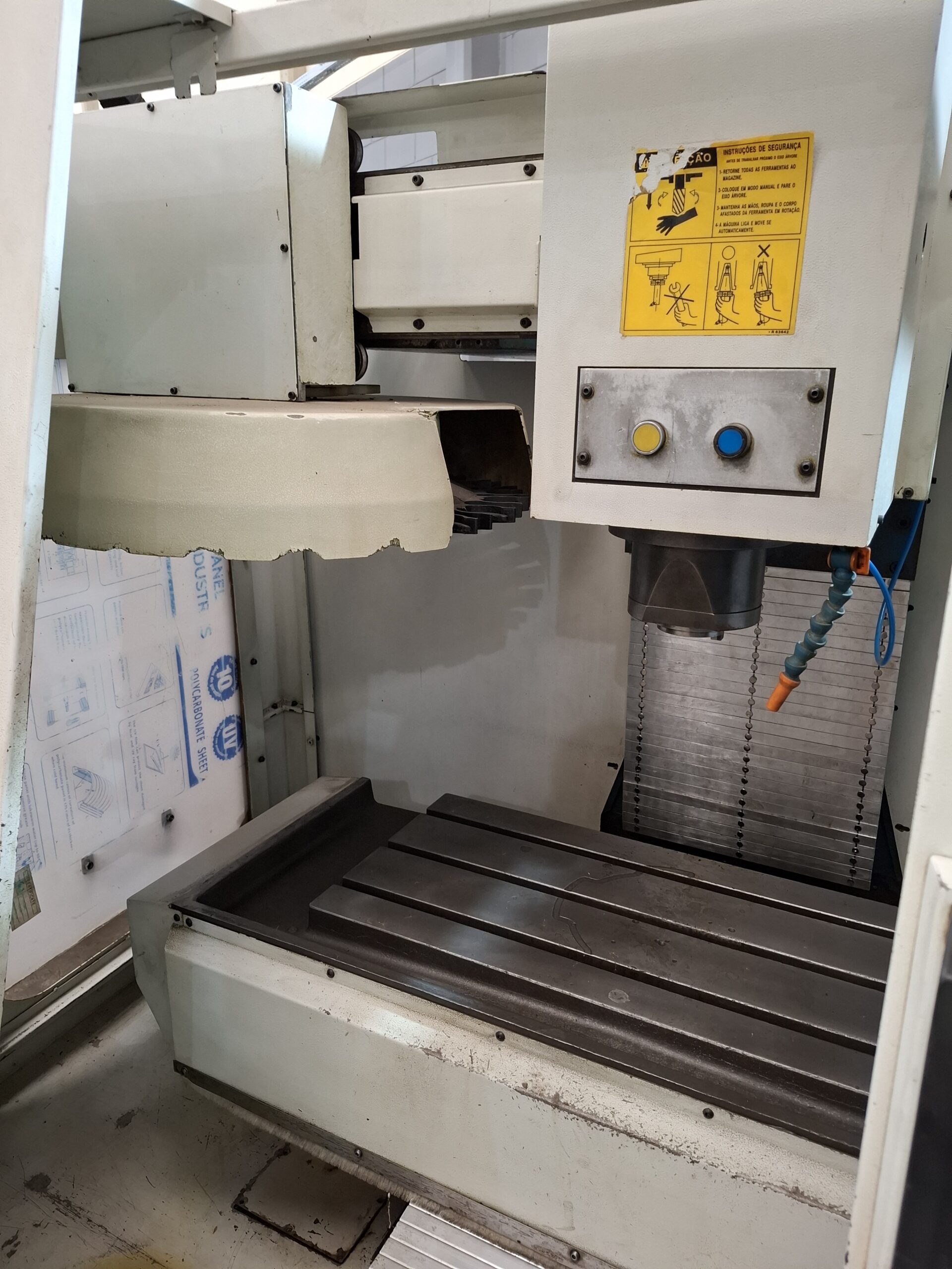 Centor de Usinagem Romi 4022 Revisado em ótimo estado Centor de Usinagem Romi 4022 Revisado em ótimo estado