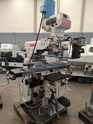 Fresadora Ferramenteira ISO-40 Veker VK-420i