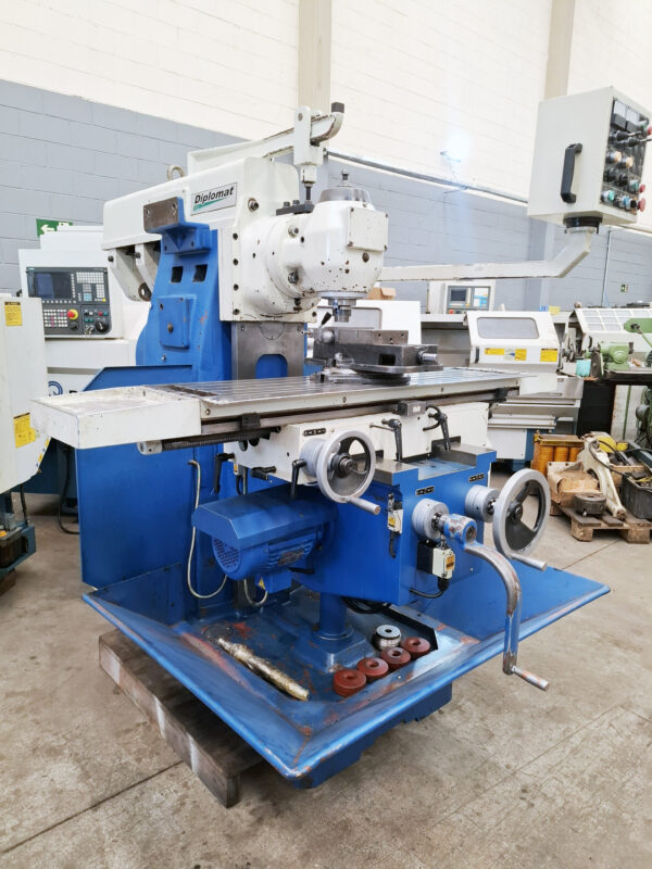 Fresadora Universal Diplomat FU-2-HV SEMINOVA