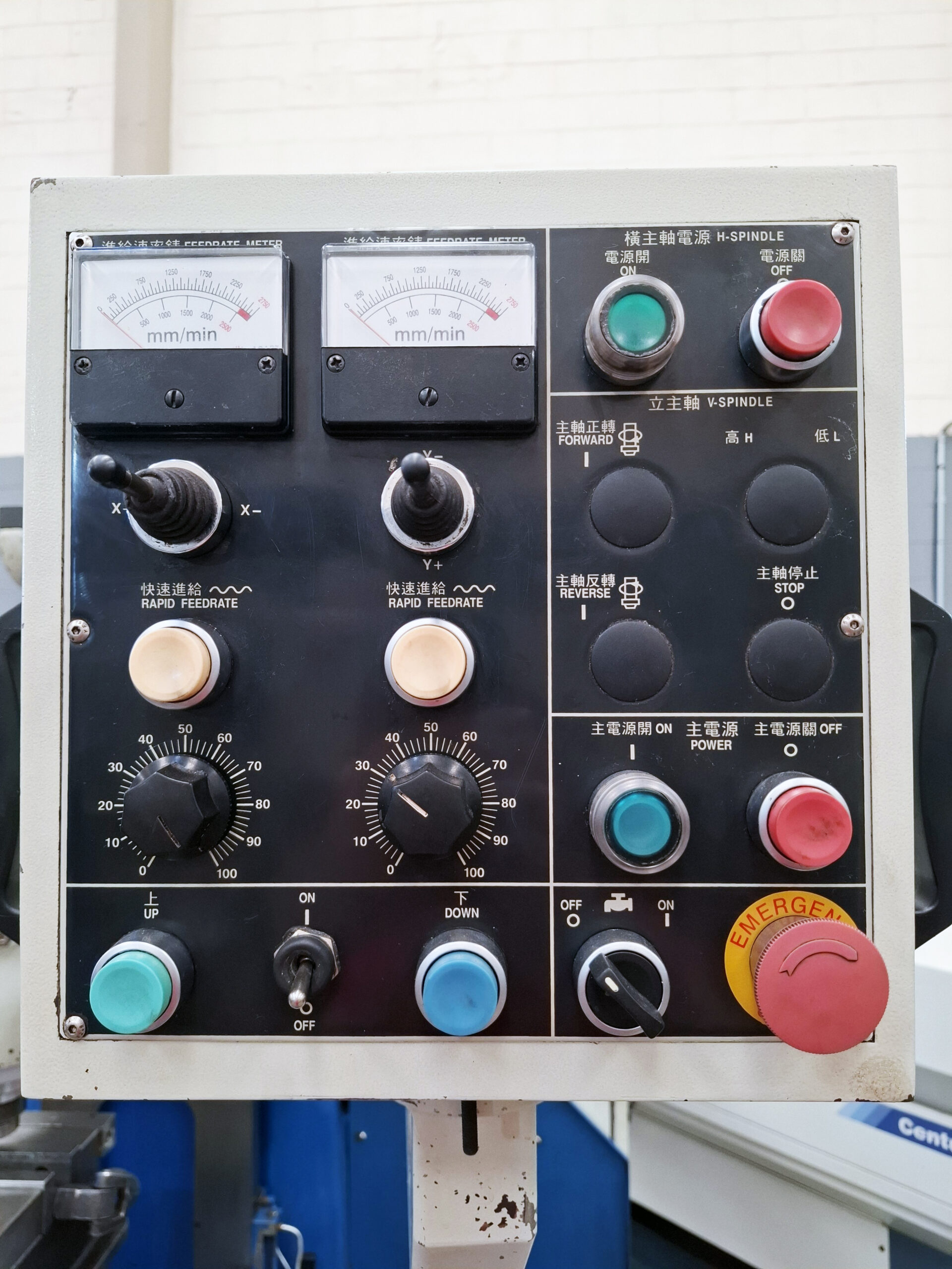 Fresadora Universal Diplomat FU-2-HV SEMINOVA Fresadora Universal Diplomat FU-2-HV SEMINOVA
