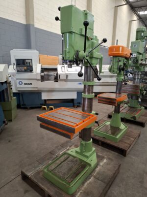 Furadeira de coluna Yadoya FY-S-38