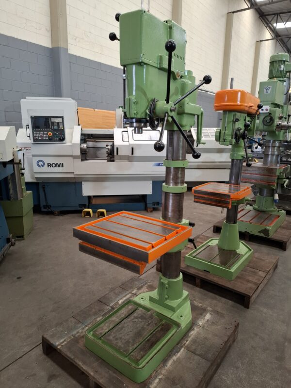 Furadeira de coluna Yadoya FY-S-38