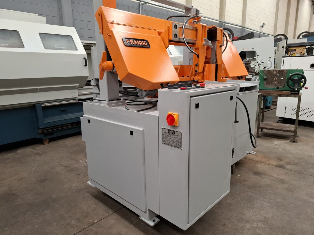 Serra de fita dupla coluna automática Franho SFCI-280A Reformada