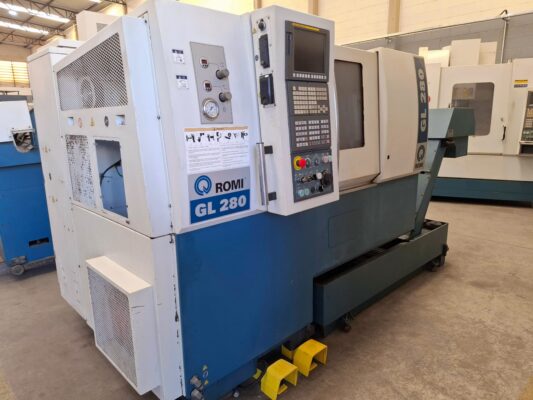 Torno CNC marca Romi modelo GL-280 ano 2013
