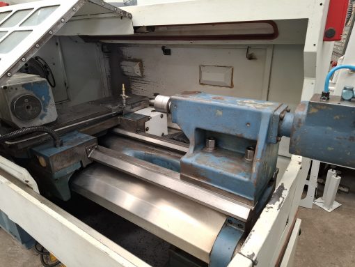 Torno CNC Romi Centur 30D ano 2001 comando Mach9 em ótimo estado.