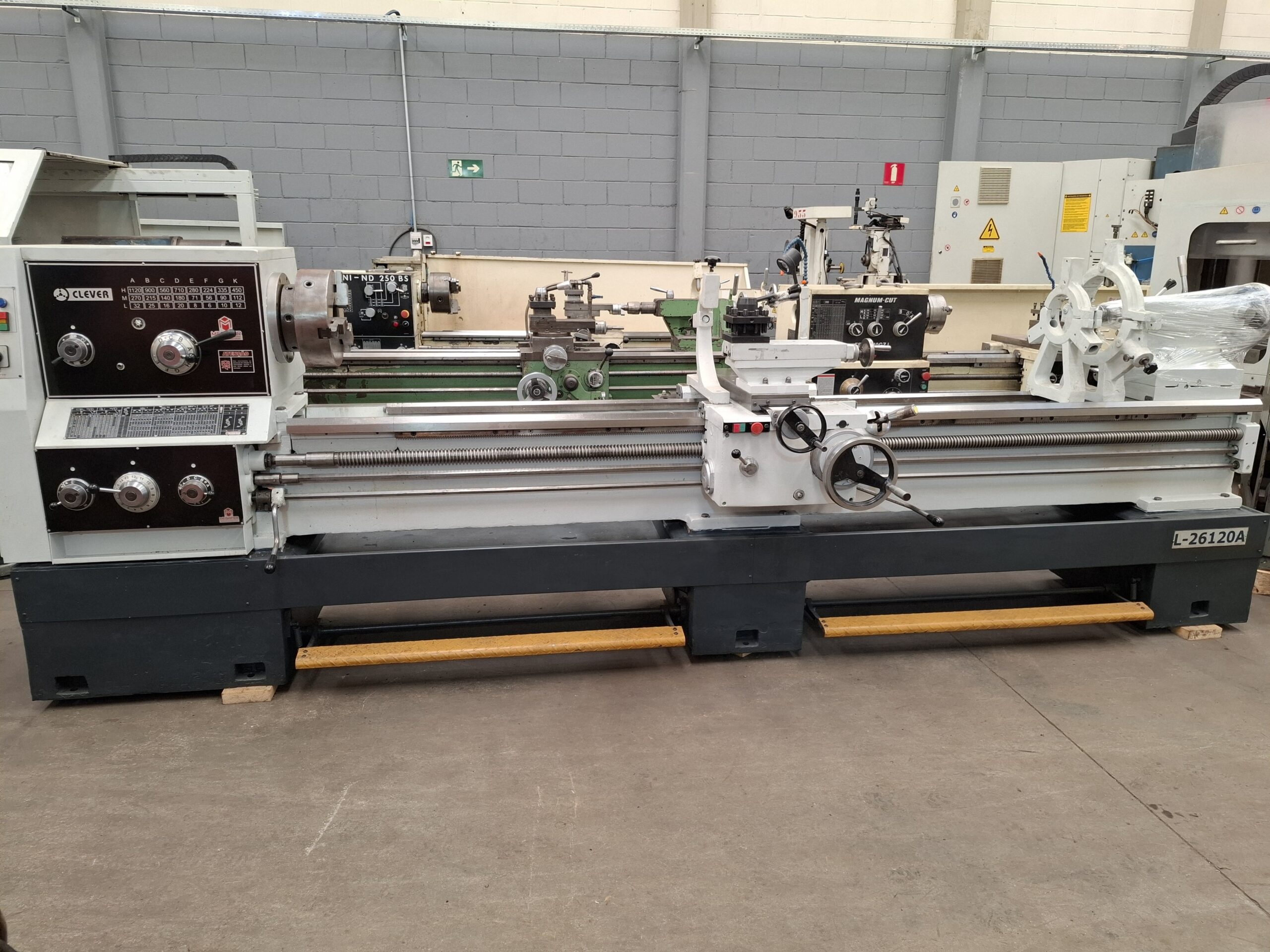 Torno Mecânico Clever L-26120A Reformado Torno Mecânico Clever L-26120A Reformado