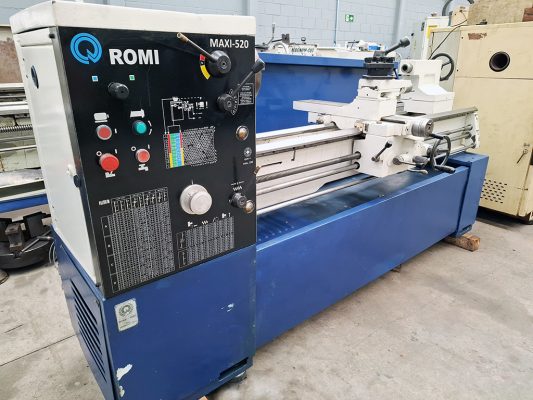 Torno mecânico Romi Ø520x1500mm modelo Maxi 520 revisado