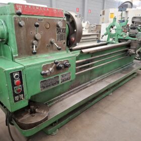 Torno mecânico Promeca IM-500 em ótimo estado de conservação