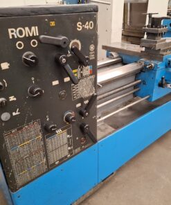 Torno mecânico marca Romi modelo S40 com capacidade Ø500x1200mm